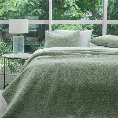 Green Brode Quilt Set